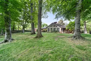 421 Flyntvalley Dr, Winston-Salem, NC 27104 - Photo 40