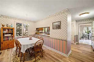 421 Flyntvalley Dr, Winston-Salem, NC 27104 - Photo 10