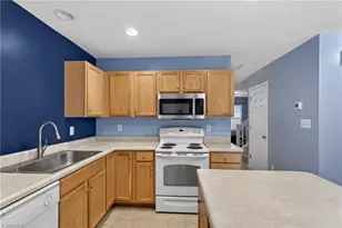 1935 Ray Alexander Dr, Greensboro, NC 27410 - Photo 20