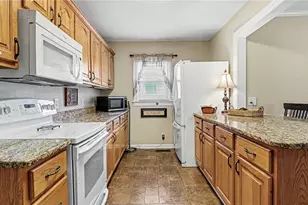 2203 Cypress St, Greensboro, NC 27405 - Photo 14