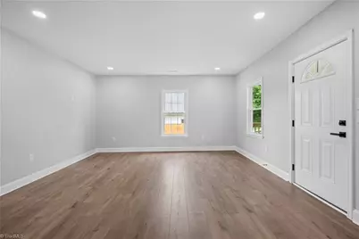 3936 Ogburn Avenue, Winston-Salem, NC 27105 - Photo 8