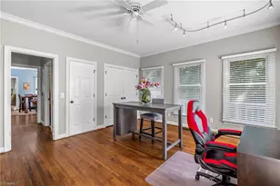 5307 Coveview Ct, Greensboro, NC 27407 - Photo 14