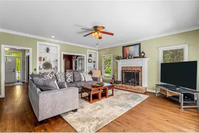 5307 Coveview Court, Greensboro, NC 27407 - Photo 8