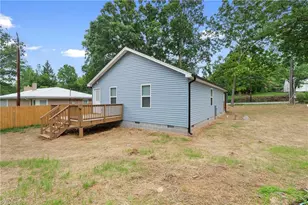 156 Old Fisher Ferry Rd, Thomasville, NC 27360 - Photo 18