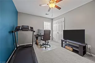 4002 Pepperbush Dr, Greensboro, NC 27405 - Photo 22