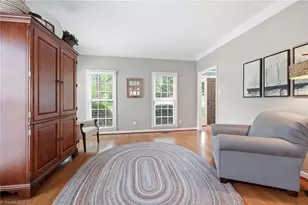 307 Overman St, Greensboro, NC 27410 - Photo 8