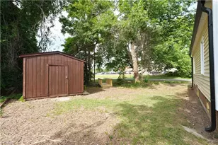 202 Armfield Ave, Asheboro, NC 27203 - Photo 28