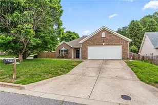4408 Camden Ridge Dr, Greensboro, NC 27410 - Photo 2