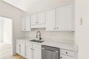 4408 Camden Ridge Dr, Greensboro, NC 27410 - Photo 12