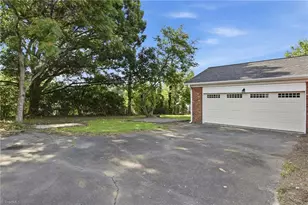 4021 Whitfield Rd, Winston-Salem, NC 27105 - Photo 30