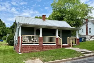 212 S 6th Ave, Mayodan, NC 27027 - Photo 2