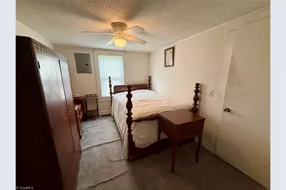 212 S 6th Avenue, Mayodan, NC 27027 - Photo 20