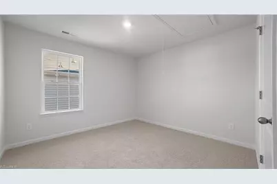 635 Beechwood Circle, Thomasville, NC 27360 - Photo 24