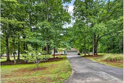 2387 Woodridge Drive, Asheboro, NC 27205 - Photo 2