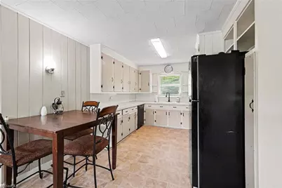 1263 Marlborough Lane, Winston-Salem, NC 27105 - Photo 10