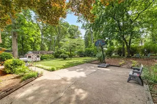 1711 Duval Dr, Greensboro, NC 27410 - Photo 30