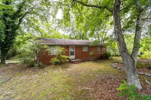 223 Hedgecock Rd, High Point, NC 27265 - Photo 2