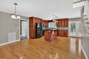 383 Simmons Rd, Pilot Mountain, NC 27041 - Photo 8