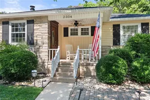 2304 Fairfield Ave, Greensboro, NC 27408 - Photo 8
