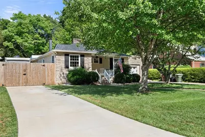 2304 Fairfield Avenue, Greensboro, NC 27408 - Photo 6