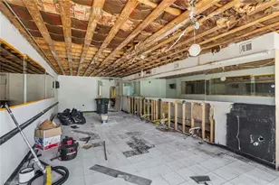 2029 E Market St, Greensboro, NC 27401 - Photo 6