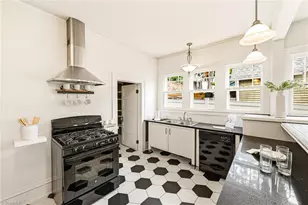 523 W 1st St, Winston-Salem, NC 27101 - Photo 16
