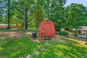 5404 Pine Level Dr, Browns Summit, NC 27214 - Photo 34