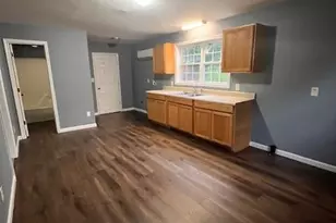 347 Foster St, Burlington, NC 27217 - Photo 2