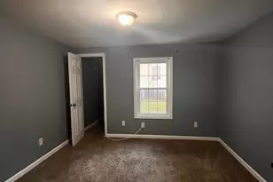 347 Foster St, Burlington, NC 27217 - Photo 4