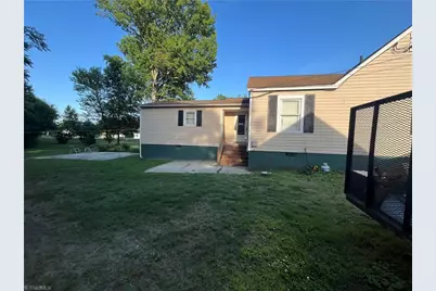 608 Unity Street, Thomasville, NC 27360 - Photo 10