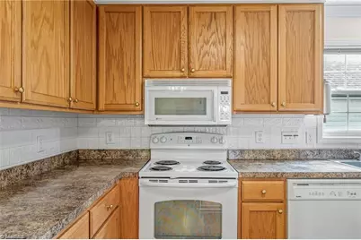 4902 Heritage Woods Court, Greensboro, NC 27407 - Photo 10