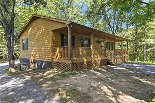 3089 Pipers Gap Rd, Mount Airy, NC 27030 - Photo 2
