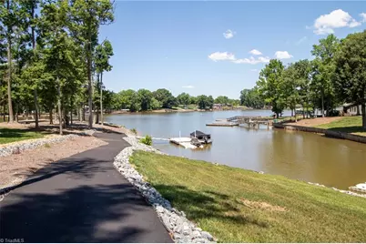 794 Riverwood Drive, Lexington, NC 27292 - Photo 2