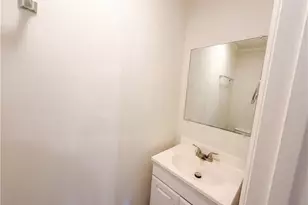 2403 Rowe St, Greensboro, NC 27407 - Photo 12