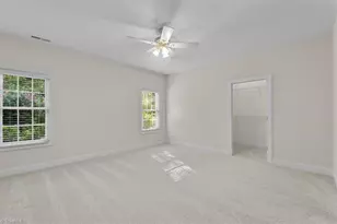1055 St Michaels Ln, High Point, NC 27265 - Photo 16