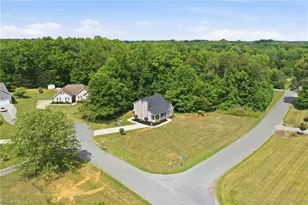 3993 Yount Ct, Burlington, NC 27215 - Photo 24