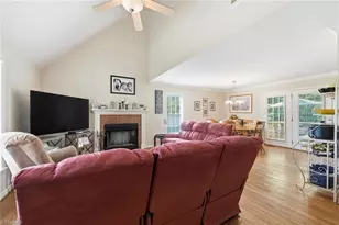 3993 Yount Ct, Burlington, NC 27215 - Photo 2