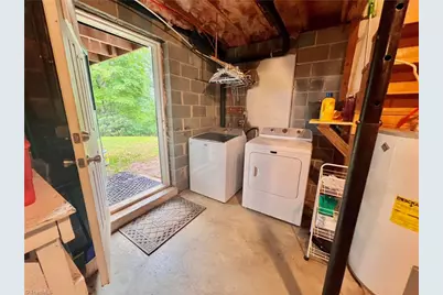 668 Will Vannoy Road, West Jefferson, NC 28694 - Photo 22