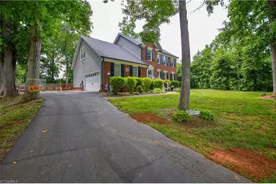 2186 Benwicke Drive, Pfafftown, NC 27040 - Photo 2