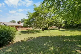 533 Rockway Dr, Lexington, NC 27295 - Photo 8