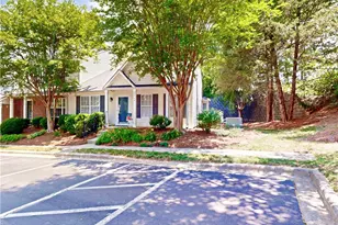 3718 Winborne Ln, Greensboro, NC 27410 - Photo 4