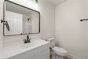 1210 Pearson St, Greensboro, NC 27406 - Photo 20