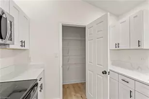 1210 Pearson St, Greensboro, NC 27406 - Photo 14