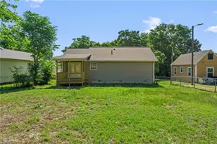 1210 Pearson St, Greensboro, NC 27406 - Photo 32