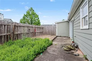 814 Guilford College Rd, Greensboro, NC 27409 - Photo 18