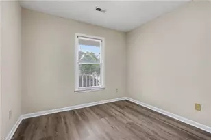814 Guilford College Rd, Greensboro, NC 27409 - Photo 14