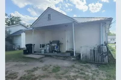 303 Aycock Street, Thomasville, NC 27360 - Photo 10