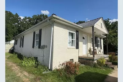 303 Aycock Street, Thomasville, NC 27360 - Photo 2