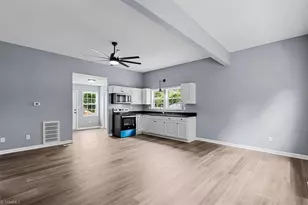 354 Anderson St, Denton, NC 27239 - Photo 6