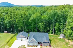 1070 Nauvoo Ridge Dr, Tobaccoville, NC 27050 - Photo 2
